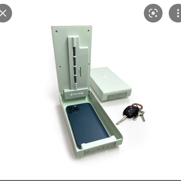 Tech Candy UV Sanitizer - Picture 4 of 5
